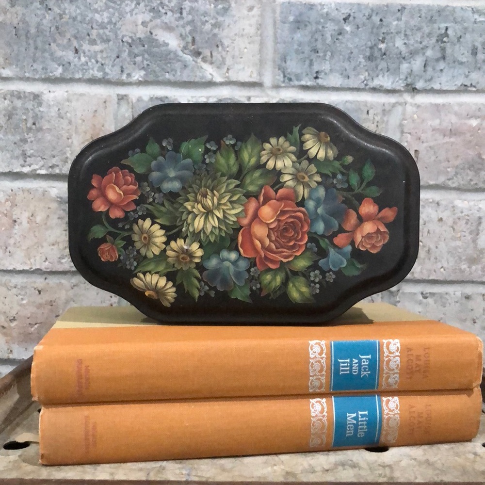 Vintage floral tin